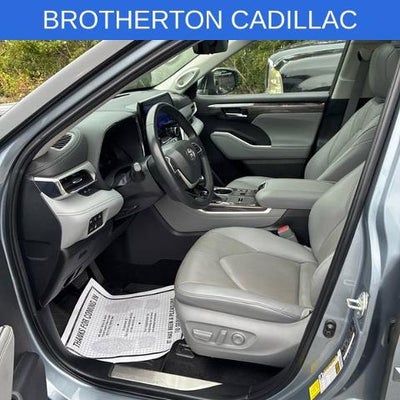 2024 Toyota Highlander Hybrid Platinum