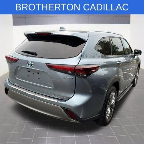 2024 Toyota Highlander Hybrid Platinum
