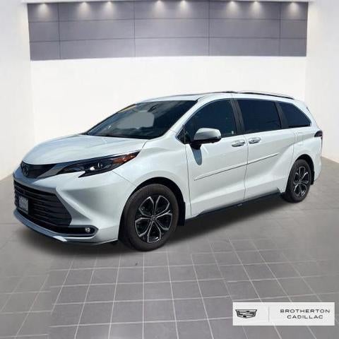 2025 Toyota Sienna Platinum