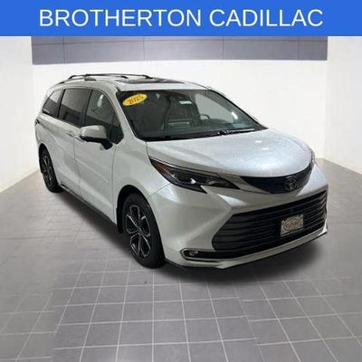 2025 Toyota Sienna Platinum