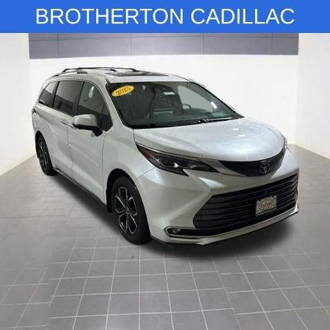 2025 Toyota Sienna Platinum