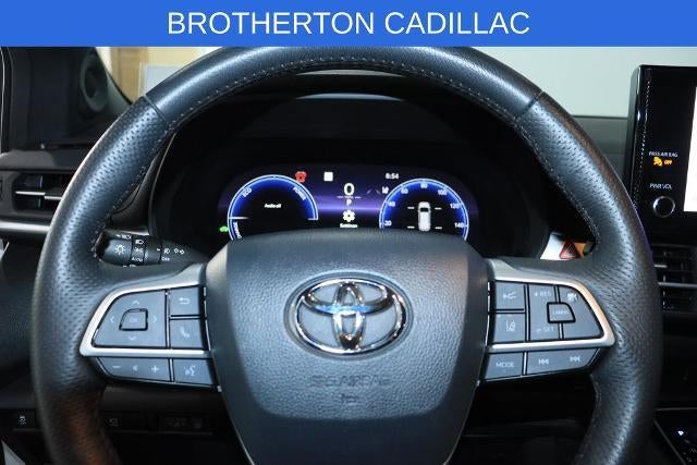 2025 Toyota Sienna Platinum