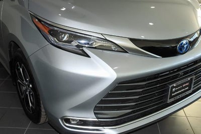 2025 Toyota Sienna Platinum