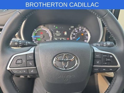 2025 Toyota Highlander Hybrid XLE