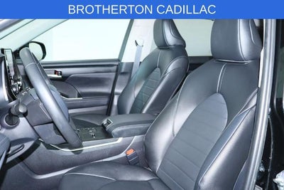 2025 Toyota Highlander Hybrid XLE