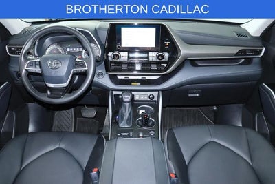 2025 Toyota Highlander Hybrid XLE