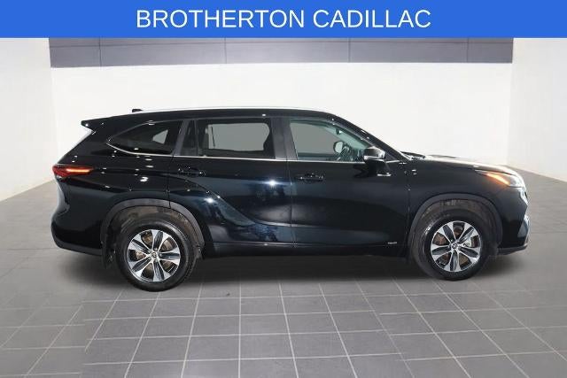 2025 Toyota Highlander Hybrid XLE