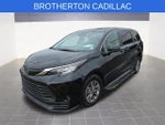 2022 Toyota Sienna LE