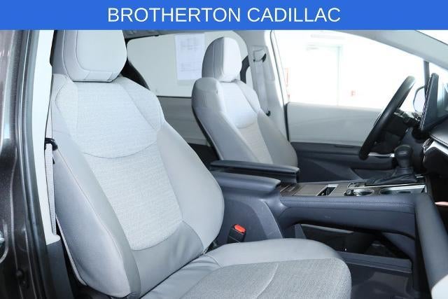 2024 Toyota Sienna LE