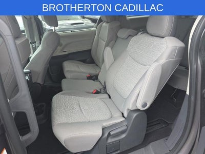 2024 Toyota Sienna LE