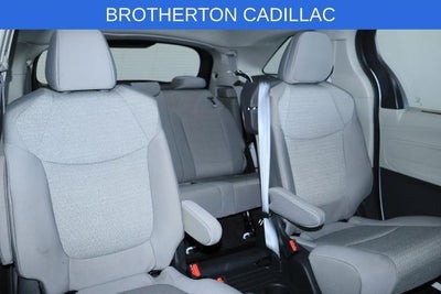 2024 Toyota Sienna LE
