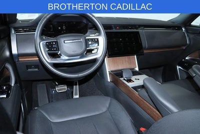 2025 Land Rover Range Rover SE