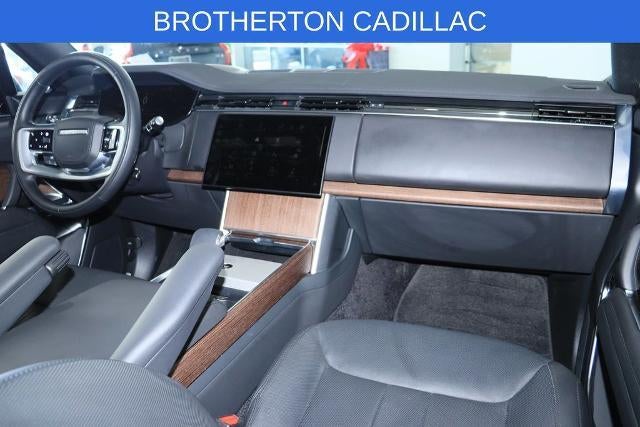 2025 Land Rover Range Rover SE