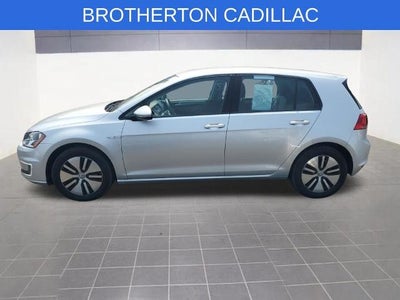 2016 Volkswagen e-Golf SE