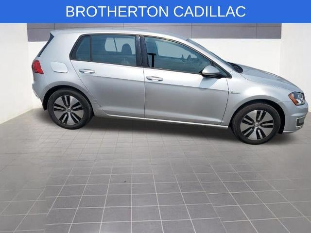 2016 Volkswagen e-Golf SE