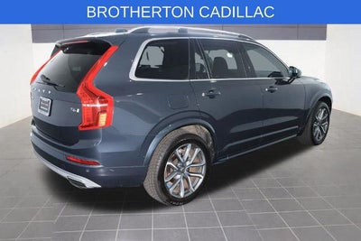 2017 Volvo XC90 Momentum