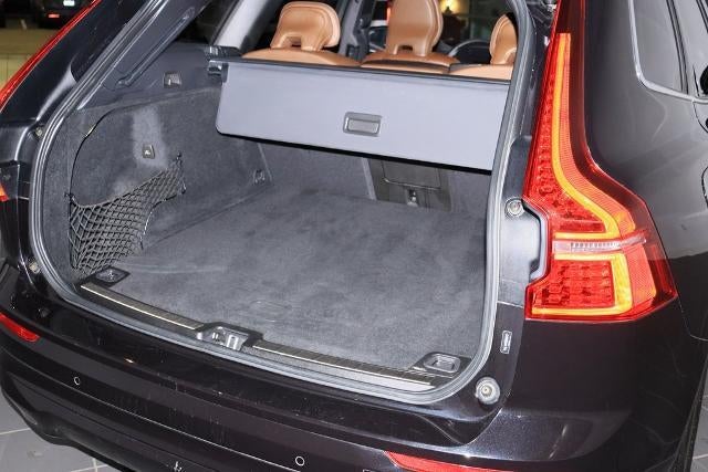 2022 Volvo XC60 Momentum