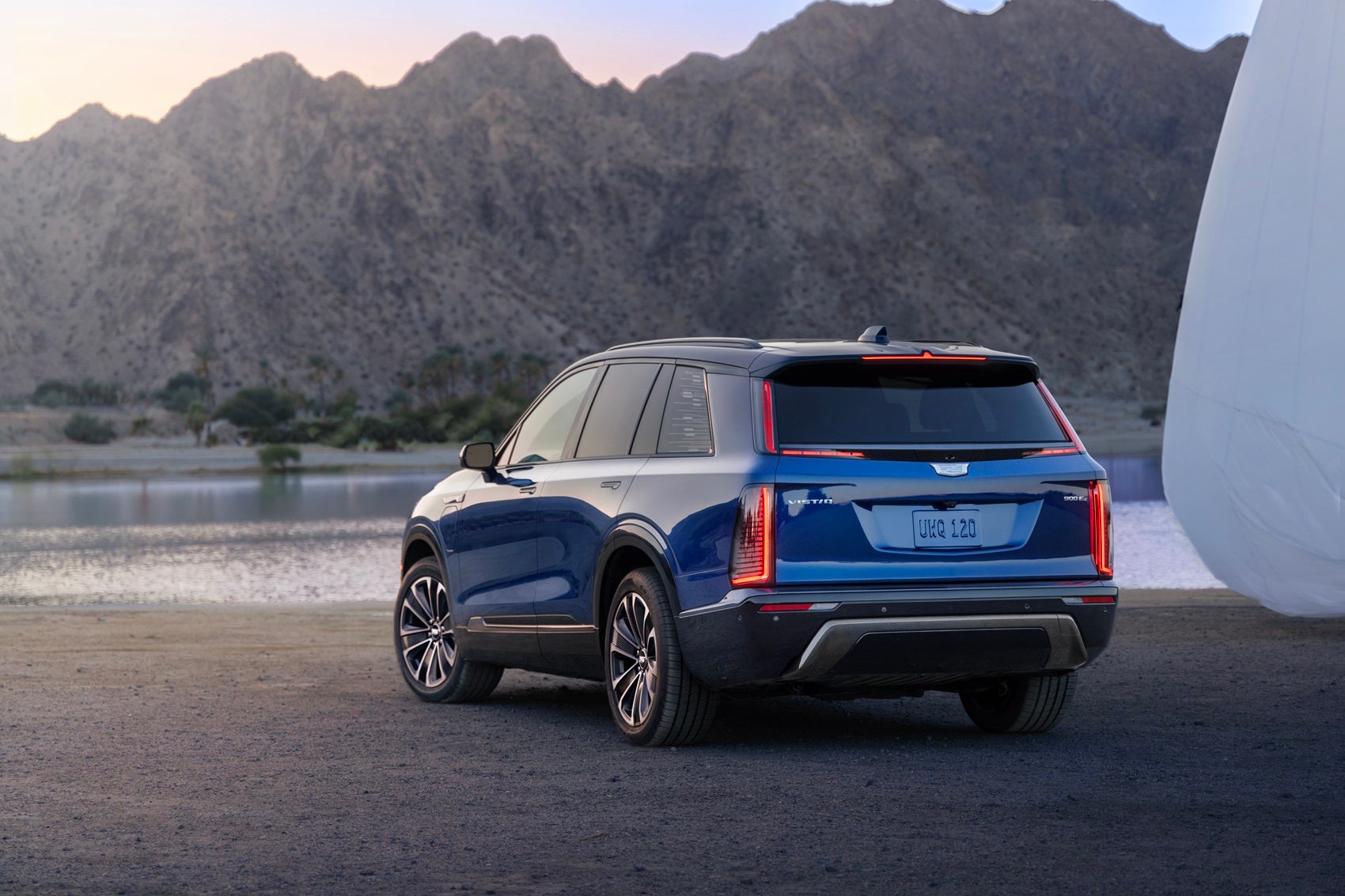 Cadillac Dealer near Martha Lake WA